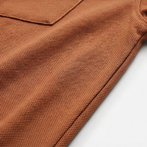 Camisa Polo Oxford de Manga Corta para Hombre, Color Marrón, con Bolsillo, Corte Regular Informal, Diseño Tejido Sólido - Product Image 5