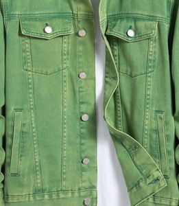 แจ็กเก็ตยีนส์ผู้ชายขอบเสื้อเปิดกระดุมปิดทรงหลวมสไตล์ลำลอง - Product Image 5