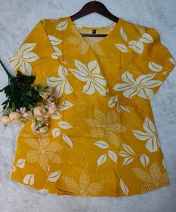 MODERNO TOP ESTAMPADO DE RAYÓN PARA USO DIARIO, PRECIO AL POR MAYOR, EN STOCK, KURTI ÉTNICO DE MEZCLA DE ALGODÓN EN VARIOS COLORES - Product Image 6