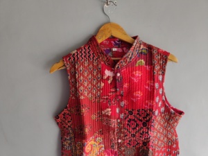 Chaleco bohemio de algodón con patchwork para mujer, cuello en V, sin mangas, acolchado, con bolsillos, ropa exterior ecológica, regalo para ella. - Product Image 2