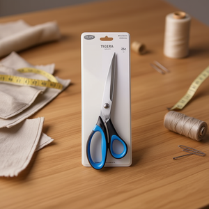 Forbici da Sartoria Ilan Tigera 250mm con Manico Blu e Nero per Uso Sartoriale - Product Image 2