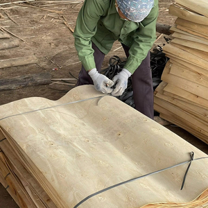 Placage en bois de caoutchouc du Vietnam 100 % naturel, coupé rotativement, écologique, pour la fabrication de contreplaqué - Product Image 1