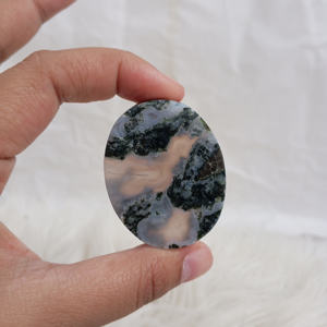 Venta al por mayor de alta calidad Natural Indonesia verde musgo ágata forma suave piedras preciosas cristal curativo 3,5X4,5X7 cm 1Kg/40 piezas - Product Image 5