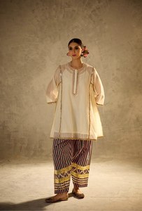 Conjunto de Túnica y Pantalones Palazzo Estampados de la India y Pakistán para Mujer, Atuendo Étnico, Ropa Casual Festiva - Product Image 4