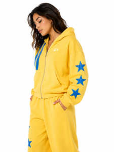 Sudaderas con capucha premium para mujer, con cremallera completa, amarillas, mezcla de algodón, diseño de estrellas y rayas, ropa urbana de otoño, fabricante de logotipos personalizados - Product Image 2