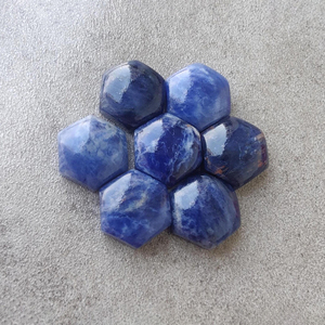 Cabochon en sodalite naturelle, pierre hexagonale, dos plat, pierre calibrée, fabrication de bijoux, disponible en toutes tailles - Product Image 2