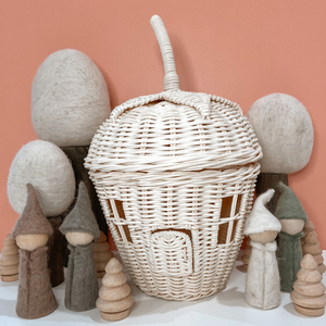 Maisonnette en rotin artisanale pour bébé, jouet d'imitation en forme de fraise - Product Image 1