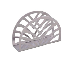 Nouvel arrivage Porte-serviettes élégant en fil métallique argenté Porte-serviettes pour décoration de table Fournitures de serviettes Support à mouchoirs - Product Image 1