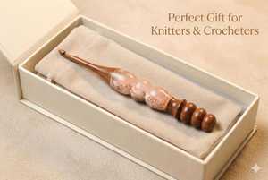 Crochets à crochetage en bois dur faits à la main Curio Craft avec poignées en résine 3,5 mm-6 mm – Outils de tricot pour l'artisanat DIY et les objets d'art de collection - Product Image 2