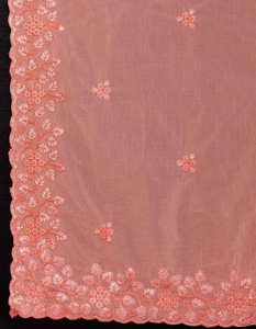 Sari KV Maitry-2 de tela suave de sarga color melocotón con adornos de red y blusa sin coser - Product Image 3