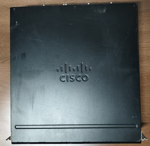 Routeur de services intégrés Cisco 2951 de deuxième génération, modèle CISCO2951/K9. 3 ports GE WAN et 1 module EHWIC-1GE-SFP-CU - Product Image 3