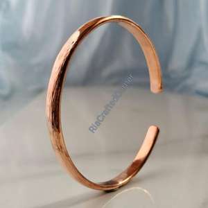 Nouveau Bracelet Manchette Torsadé Ajustable en Cuivre Pur pour Femme, Fait Main, Design de Créateur, Empilable – Vente Exceptionnelle en Gros - Product Image 4