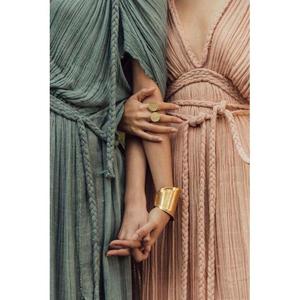 ชุดเดรสโบโฮคอวี Athena ผ้าฝ้าย 100% ย้อมสีด้วยมือแบบแยกชิ้น จับจีบผูกเอว ทรงหลวม แขนกุด ใส่สบายสำหรับฤดูร้อน ผ้าทอเนื้อแน่น - Product Image 4