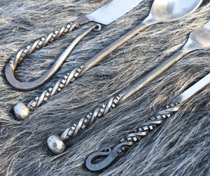 Juego de Cubiertos de Metal con Diseño Antiguo en Plata Hecho a Mano, Cubiertos Ecológicos de Calidad Duradera, Nuevo, Fabuloso, de Súper Calidad - Product Image 5