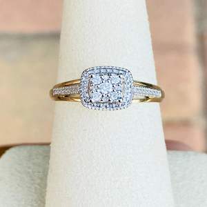 แหวนเพชรแท้ 1/4 กะรัต ทรงฮาโล สำหรับงานหมั้น งานแต่งงาน และวันครบรอบ คุณภาพสูง SI1/G ทองคำ 10k สีเหลือง ยี่ห้อ RITZIN รุ่นน่ารัก - Product Image 5