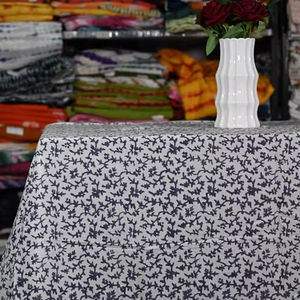 Mantel de Mesa Floral de Algodón Reutilizable, Ecológico, con Estampado de Bloques Moderno, Hecho a Mano en India, para Uso Doméstico - Product Image 1