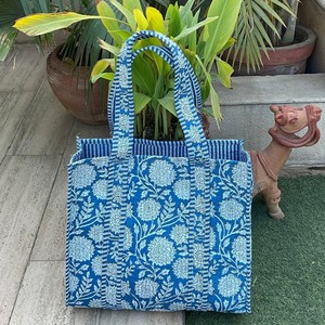 2026 New Floral Geometric Stripe Design Durable Tote <b>Bag</b> Quilted Cotton Thickened Handheld <b>Shoulder</b> <b>Strap</b> with Large Capacity - Product Image 2