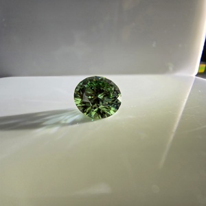 Diamante Cultivado en Laboratorio, Corte Brillante Redondo, Color Verde Intenso Fantasía, 2.3CT, VS2, Certificado IGI, Piedra Suelta - Product Image 3