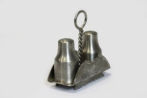 Juego de salero y pimentero de metal para restaurante, mesa de comedor, cocina, hotel, hogar, catering y servicio de mesa - Product Image 1