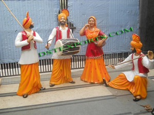 Punjabi Cultural DJ Night Bhangra Statues Décoration de mariage en fibre de verre classique - Product Image 5