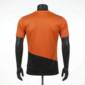 T-shirts en coton 100% personnalisés, manches courtes, impression par sublimation, séchage rapide, style streetwear pour hommes, prix raisonnable - Product Image 3