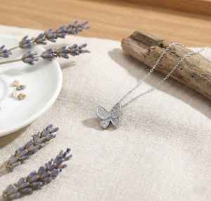 Pendentif en zircon, collier en argent sterling 925 fait main avec pierres précieuses, bijoux bohèmes minimalistes, élégant et étincelant, cadeau pour femme - Product Image 5