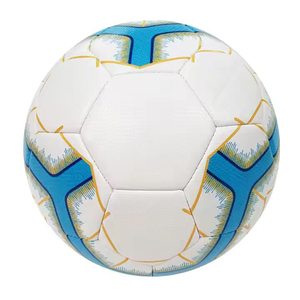 Ballons de football d'entraînement haute performance en PVC légers, durables, écologiques, thermocollés, avec impression numérique personnalisée - Product Image 4