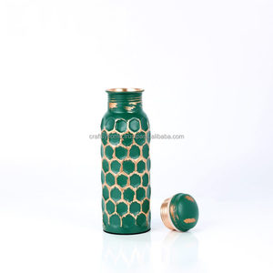 Botella de Agua Potable Ecológica de Cobre Indio Martillado de Primera Calidad, 900 ml, Color Personalizado, Tapa con Accesorios Ayurvédicos Probados - Product Image 2