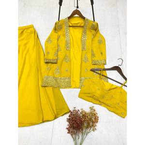 Conjunto de ropa de fiesta de Indo Western para mujer de diseñador con trabajo de bordado de secuencia - Product Image 2