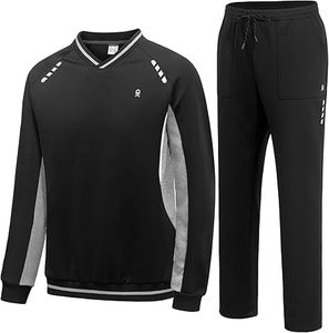 Conjunto deportivo para hombre con cuello en V y pantalones de chándal - Product Image 1