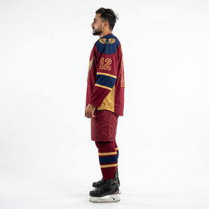 Maillot de hockey sur glace personnalisé en polyester 100 % sublimé, col en V, robuste, avec lacets, uniforme d'équipe avec nom et numéro du joueur, fabrication OEM - Product Image 3