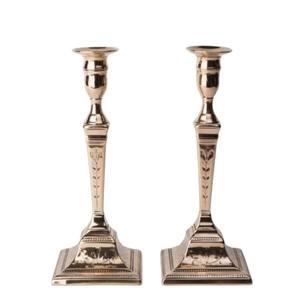 Ensemble de 2 chandeliers en laiton antique, élégants supports à bougies en métal doré, parfaits pour la décoration intérieure et les tables de fête - Product Image 3