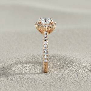 Anillo de compromiso estilo catedral vintage con halo de diamantes pavé y engaste de púas chapado en oro rosa para piedras certificadas - Product Image 2