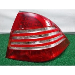 ชุดไฟท้ายขวา (ฝั่งผู้โดยสาร) รุ่น S-class รหัส A2208200864 - Product Image 1