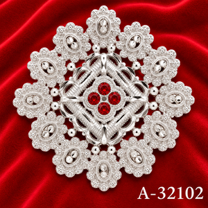 Broche papillon dorée avec pierre en zircon et pompons, bijoux de mariage pour femmes, alliage de zinc plaqué or, MOLL JEWELLERS A-32097 - Product Image 5