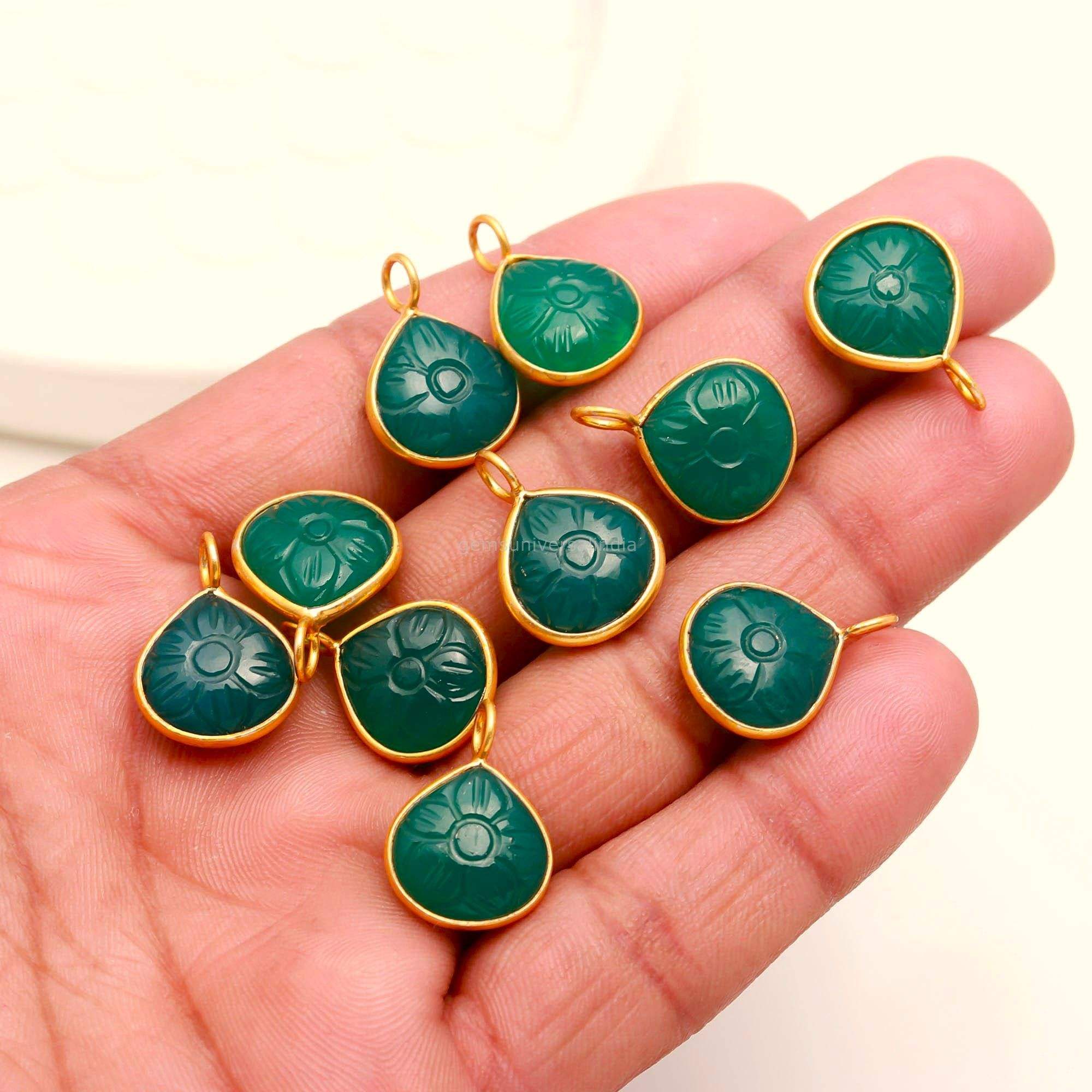 สีเขียว