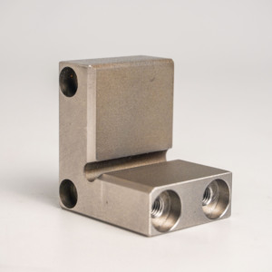 AMT VINA, Piezas de Precisión para Torneado y Fresado CNC, Fabricación de Metal Personalizada, Acero ±0.01mm, Equipo Médico y Automotriz, OEM ODM - Product Image 4