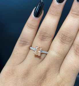 Bague de fiançailles en diamant rose radiant de laboratoire, argent 925 plaqué or 18 carats, pavé solitaire, tendance, cadeau surprise raffiné - Product Image 2