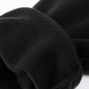 ชุดวอร์มผู้ชายออกแบบมาสำหรับออกกำลังกาย วิ่ง และสวมใส่ในชีวิตประจำวัน ผลิตจากผ้าระบายอากาศ เนื้อสัมผัสนุ่ม ยืดหยุ่น และสวมใส่ได้ตลอดวัน - Product Image 6