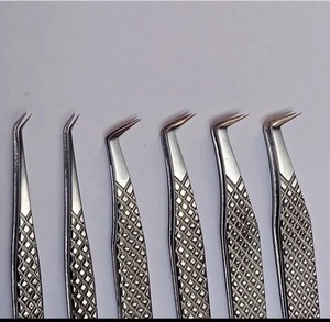 Eyelash Extension Tweezers C-Shaped Serrated Tip Stainless Steel Curved Precision Tweezers Custom Logo for 3D Volume Eyelash - Product Image 4