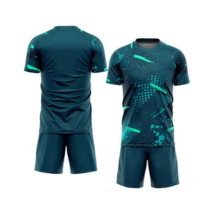 En gros, ensembles d'uniformes de football pour hommes en polyester, vierges et personnalisables avec logo - Product Image 5