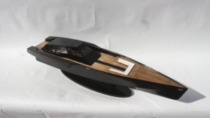 Modelo de Yate de Madera Negro Wally Power 118 Hecho a Mano - Réplica a Escala de Lancha Motora de Alta Velocidad de Lujo para Decoración de Hogar u Oficina - Product Image 5