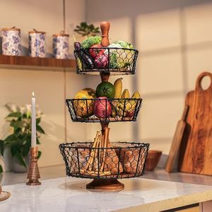 Support à fruits à trois niveaux en fil métallique avec base en bois, support de rangement rustique pour cuisine, pour la présentation des aliments - Product Image 1