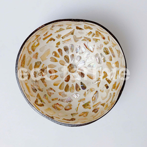 Ready to ship - Coconut lacquer bowl seashell inlay lacquered coco shell bowls for home decor - Product Image 5