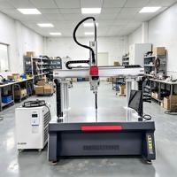 Soudeuse laser à fibre pour plaque de refroidissement liquide, ligne de soudage automatisée pour plateau de batterie