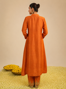 Conjunto de Kurta Premium Gumaan para Mujer, Tradicional, para Bodas y Diwali, de Viscosa, Seda Cruda y Organza, Tejido, Largo hasta el Tobillo, Corte Regular - Product Image 6