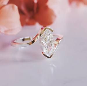 แหวนหมั้นเพชรโมอิสซาไนต์ทรงมาร์คีส์ ชุบทอง 18K เครื่องประดับเงินแท้สุดหรูสำหรับผู้หญิง - Product Image 3