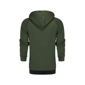 Chándal Deportivo para Hombre en Color Verde Oliva y Negro con Bloques de Color, Manga Larga, Capucha, Corte Regular y Bolsillos Laterales, Ropa Deportiva de Otoño - Product Image 4