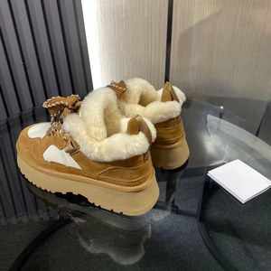 รองเท้าบูทหิมะผู้หญิงแบบคลาสสิก ดีไซน์หรูหรา กันน้ำ ระบายอากาศได้ดี แฟชั่นทันสมัย อุ่นสบาย บุด้วยขนสัตว์ หนังแท้ สวมใส่สบาย ระดับข้อเท้า - Product Image 6