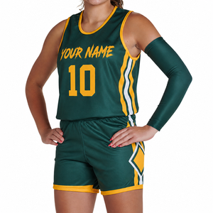 Ensemble d'uniformes de basketball personnalisés pour femmes, vert et or, maillot et short sublimés, respirant, séchage rapide, tenue d'équipe pour entraînement et match - Product Image 1